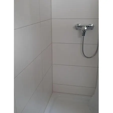 Pure Mountain Garden 펜션 가르미슈파르텐키르헨